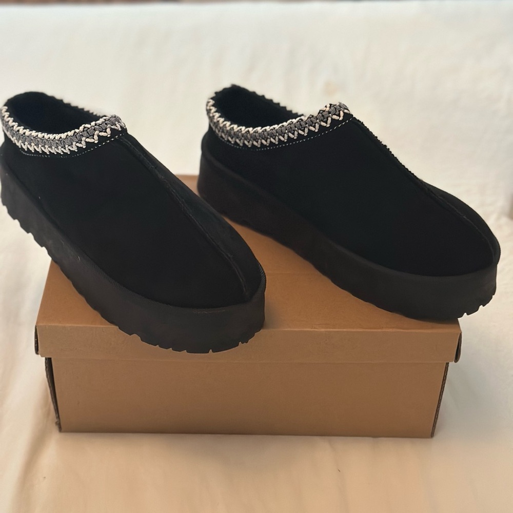 Black Slip-On faux suede platform Shoes with white stitching